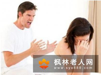 男性小便带血是怎么了 早治疗早轻松