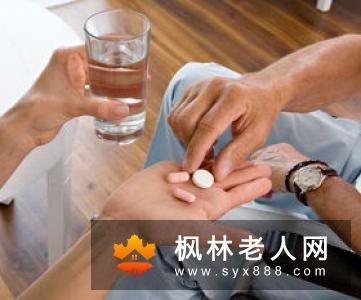 老年人关节疼痛原因有哪些？这4点不可忘！