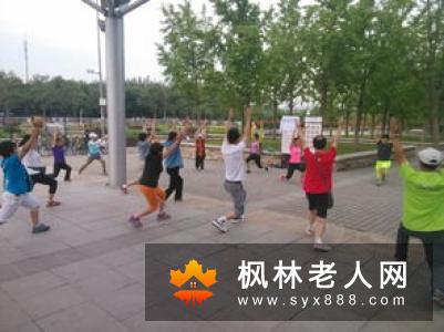 让运动达到健身效果老人要注意这几大事项,老人要谨记运动过度!