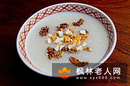 多吃以下几种食物  让男人不再有口臭