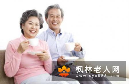 老人如何打扮自己显年轻?6招让你拥有年轻的感觉!