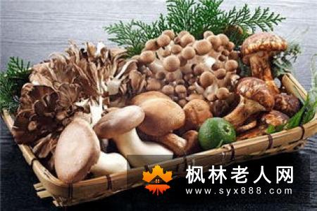 女性脚气的问题该怎么办  女性脚气吃哪些食物有好处