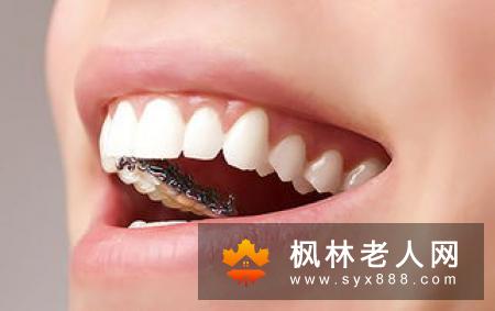 及时清洁舌头 不然会引发5大问题
