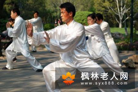 太极，可以随时随地做   对老人身体好