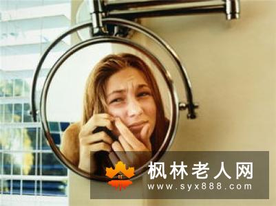 嘴角长泡是什么原因 如何预防