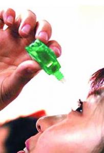 男人不注重个人卫生  引发狐臭引人尴尬