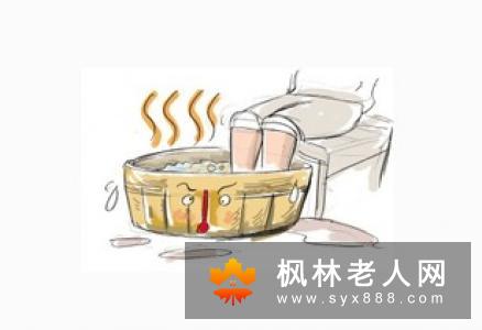 老年人散步的好处和注意事项都有哪些