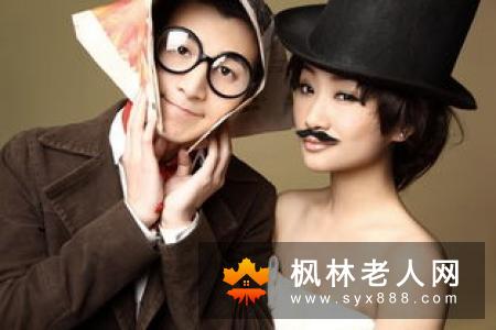 男人喜欢大龄女人40岁女人最吃香？