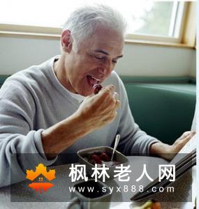 老人运动好处多多 这些小运动可以助老人健脑