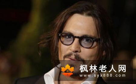 胡子长得很快是因为雄激素过量,胡子脱落或者掉胡子,那说明性功能开始衰退