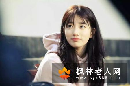 漂亮的女孩子通常都比较活泼，很受男孩子欢迎