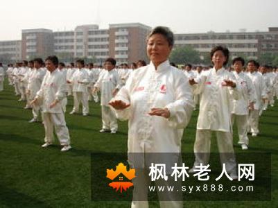 老年人散步需讲究这几点