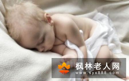 更年期女性睡觉易出汗？女性睡觉出汗是什么原因