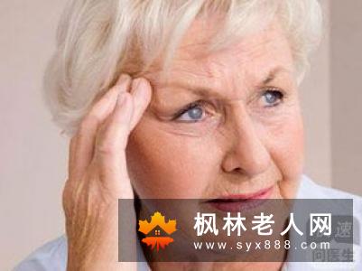 并发性白内障当积极治疗原发病