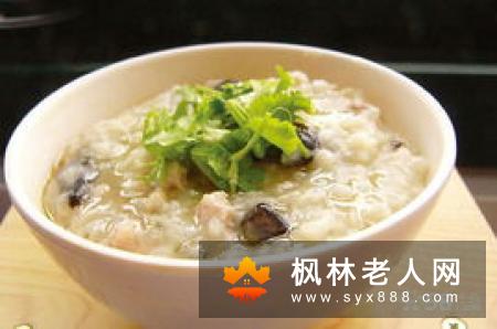 老人应多吃一些清淡的食物  吃对饮食更健康