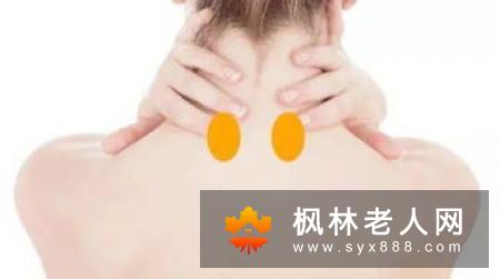 老人注意：运动时颈部活动太剧烈或引起脑中风！