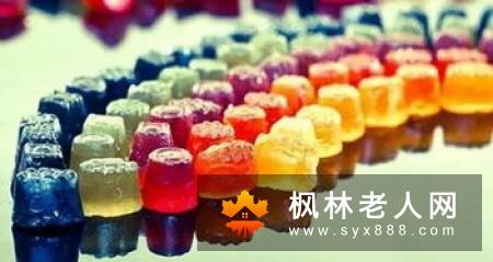 老人喝蜂蜜应该注意哪些问题 专家教你这样做