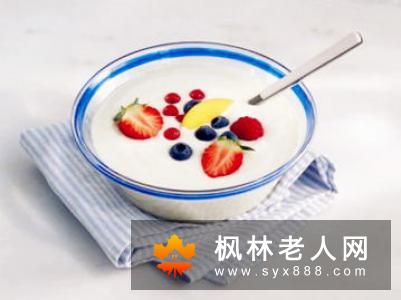 老年人吃水果需注意什么 患病老人看过来