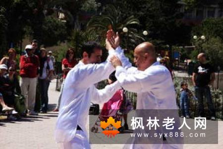 太极推手基本功推手的姿势有五种不同的方法