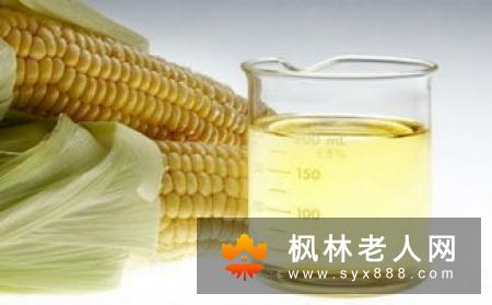 如何软化血管 老人适量食用香油有帮助
