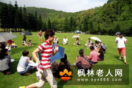 老人旅游有哪些事情需要注意