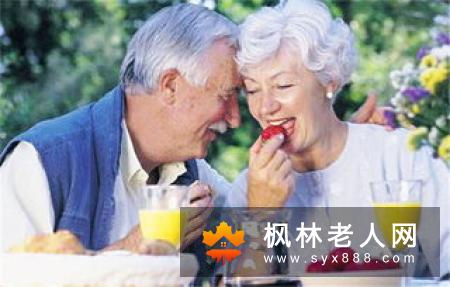 老人冬天运动要适量，不可贪多