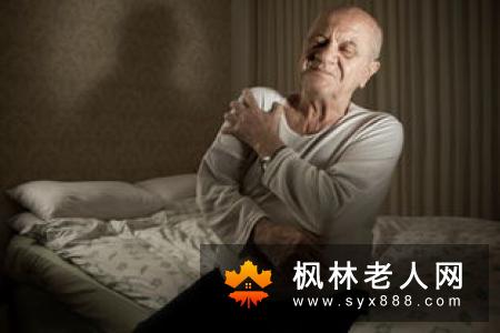 老年人失眠如何调理 这4点可参考