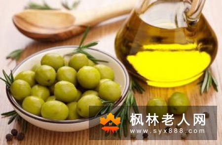 老年人补钙适合吃哪些成分的呢？