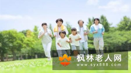 老年人散步要讲究方法(1)