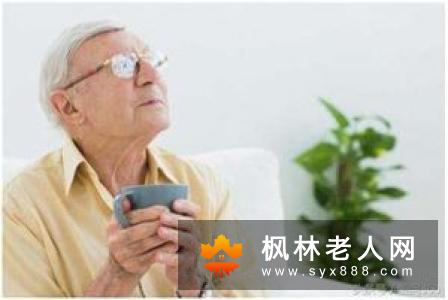 防盲先防白内障
